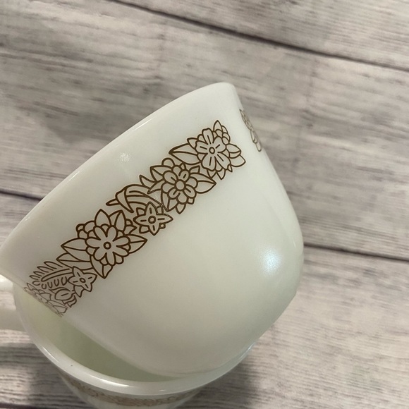 PYREX WOODLAND BROWN COFFEE TEA CUPS SET OF 2! - Picture 2 of 14
